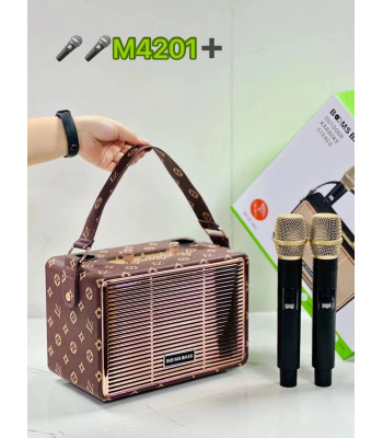 Bezvadu karaoke portatīvais skaļrunis ar diviem mikrofoniem BOOMS BASS M4201+