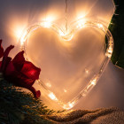 LED kuloni ir Ziemassvētku rotājumu sirds