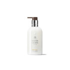 Molton Brown ķermeņa losjons &quot;Flora Luminare&quot; (ķermeņa losjons) 300 ml